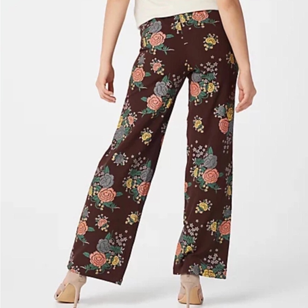 Attitudes by Renee floral pants women’s nwt
Large tall